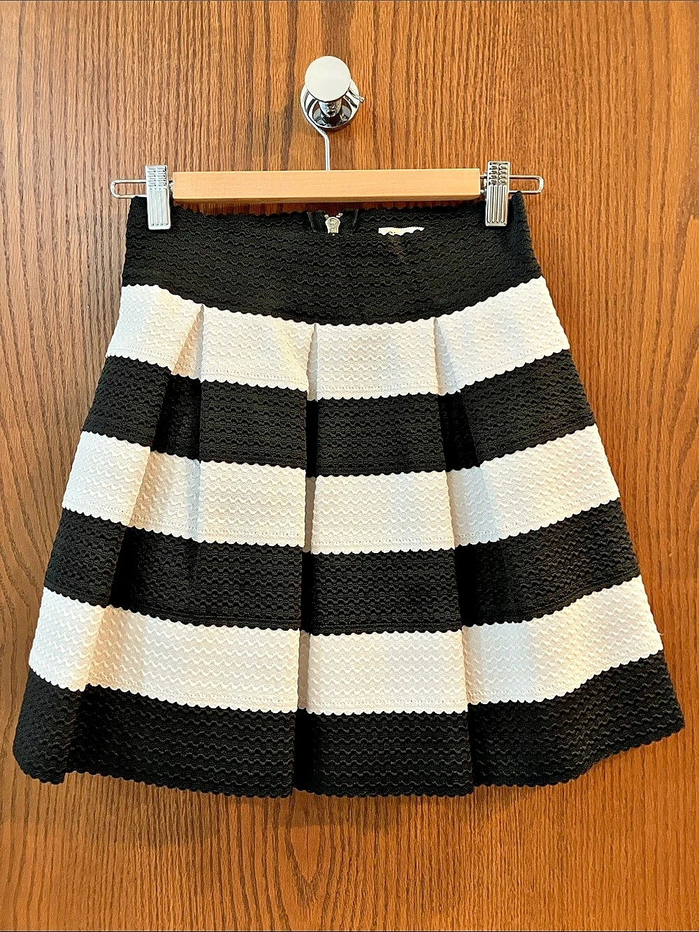 {like new} Ginger G Black & White striped bandage Skirt | Size Small